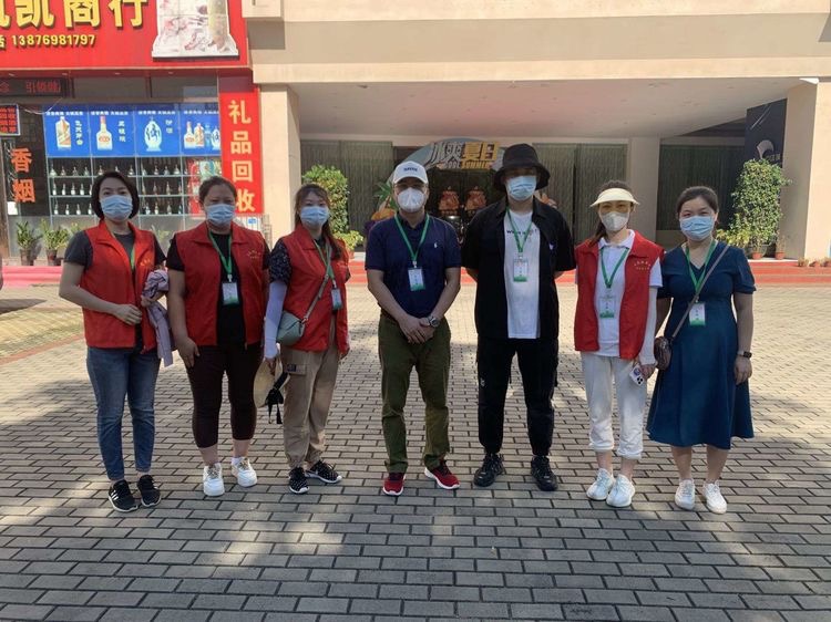 貼心服務(wù) 排憂解難——市環(huán)發(fā)公司用心用情做好滯留旅客服務(wù)工作